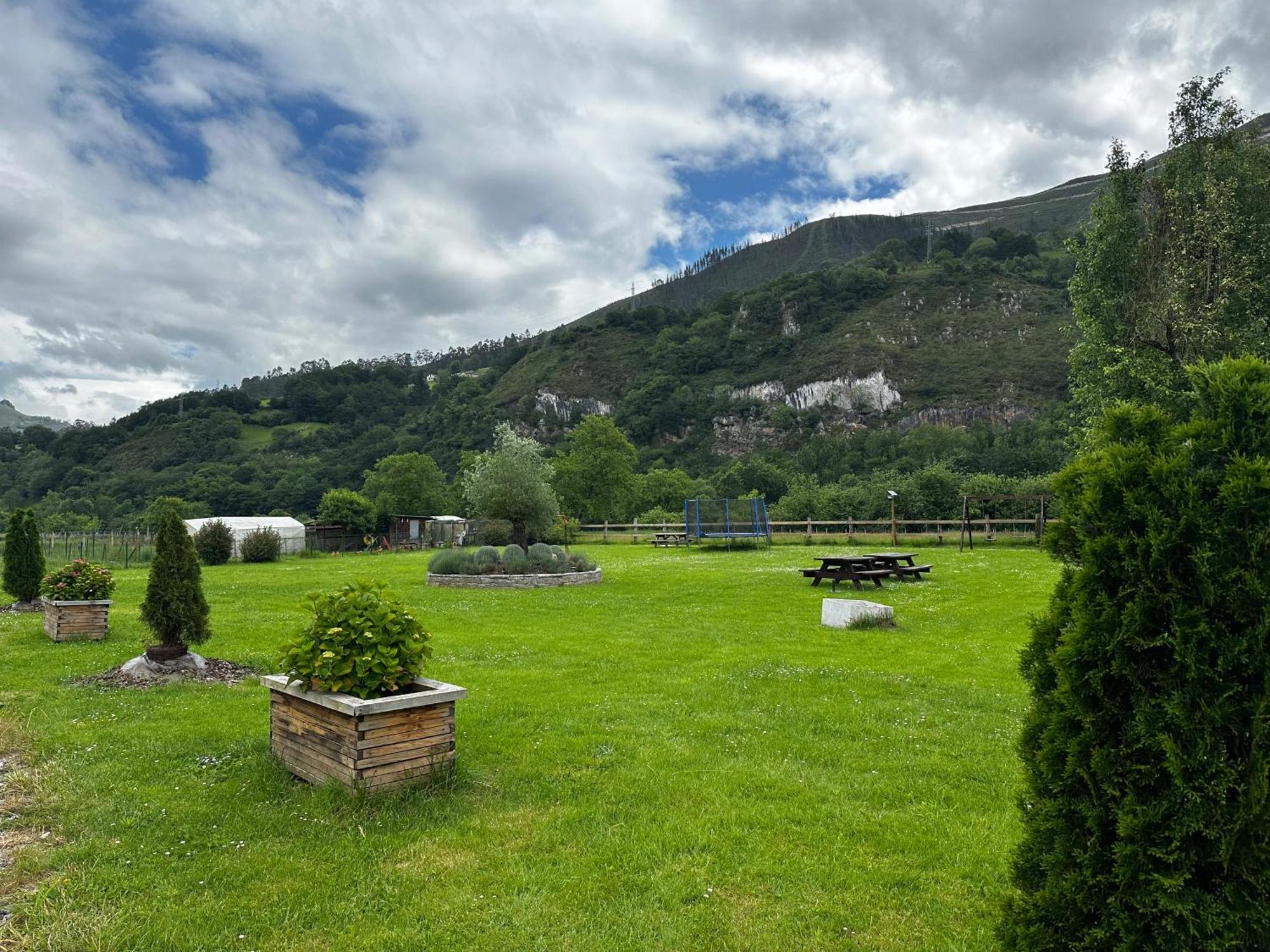 Casa Rural Nasares San Juan de Parres ภายนอก รูปภาพ