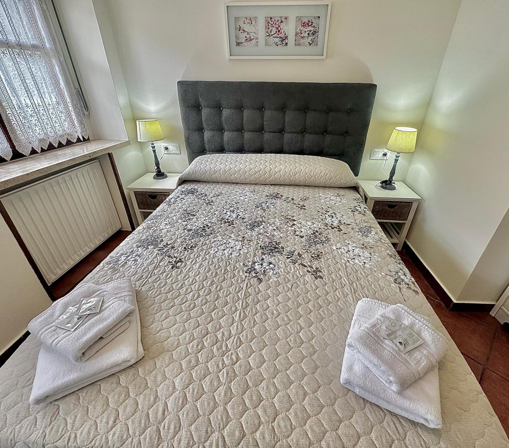 Casa Rural Nasares San Juan de Parres ภายนอก รูปภาพ
