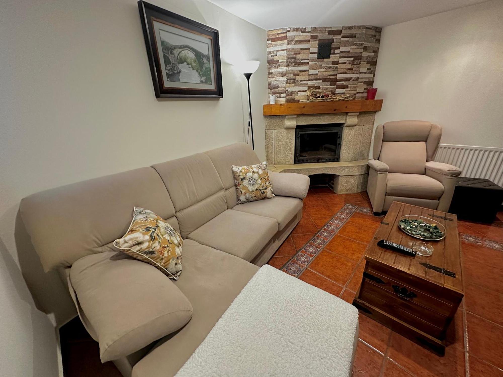 Casa Rural Nasares San Juan de Parres ภายนอก รูปภาพ